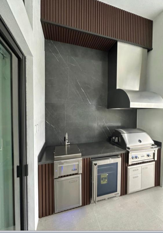 Summers kitchen 05